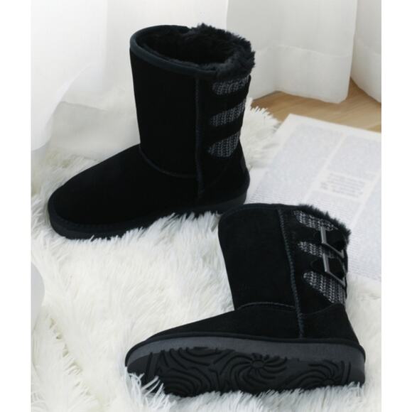 DreamPairs Fur Lined Women's Boots, Size 4, Black - MSRP $49.99 - Picture 2 of 6